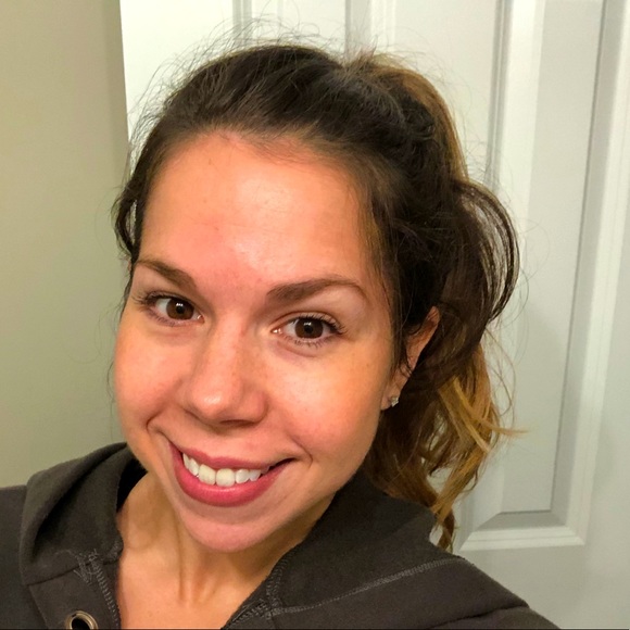 Meet your Posher, Rebecca - Picture 1 of 1